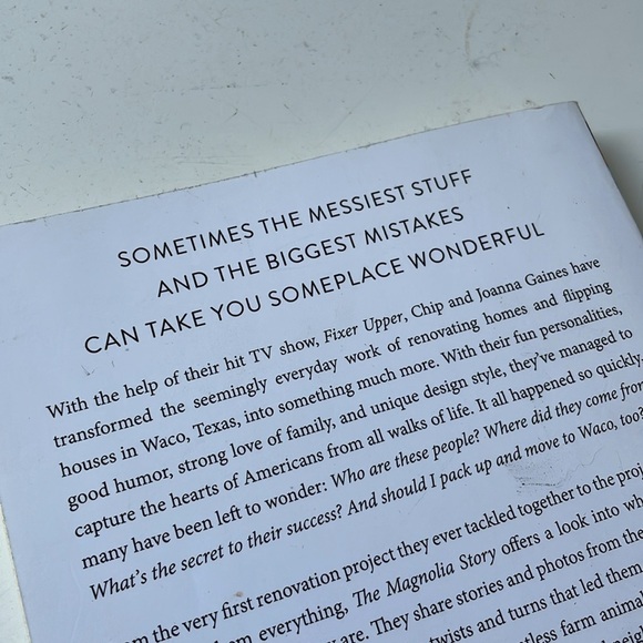 Chip and Joanna Gaines- The Magnolia Story - Picture 5 of 5